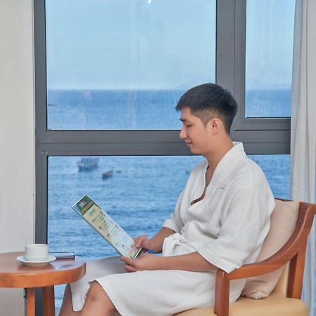 Royal Beach Hotel By Thg Da Nang Dış mekan fotoğraf