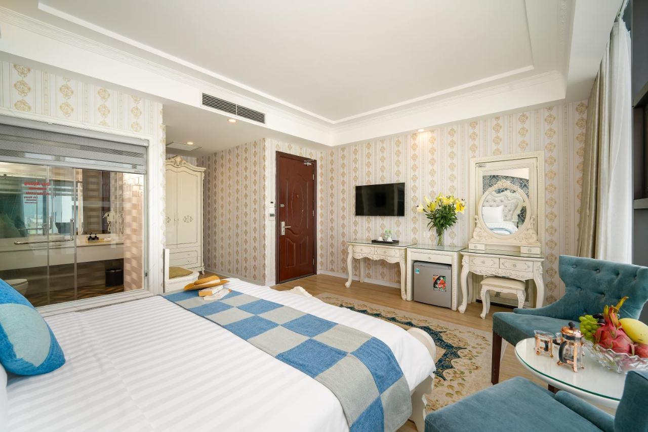 Royal Beach Hotel By Thg Da Nang Dış mekan fotoğraf