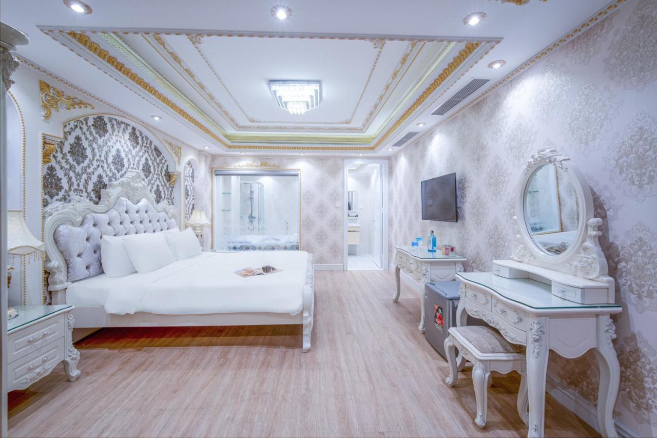 Royal Beach Hotel By Thg Da Nang Dış mekan fotoğraf