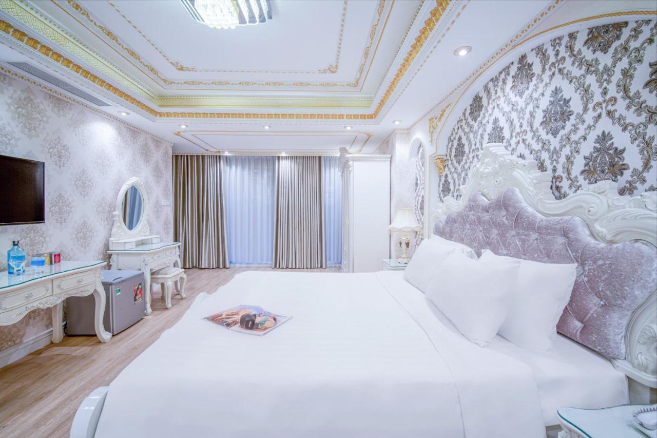 Royal Beach Hotel By Thg Da Nang Dış mekan fotoğraf