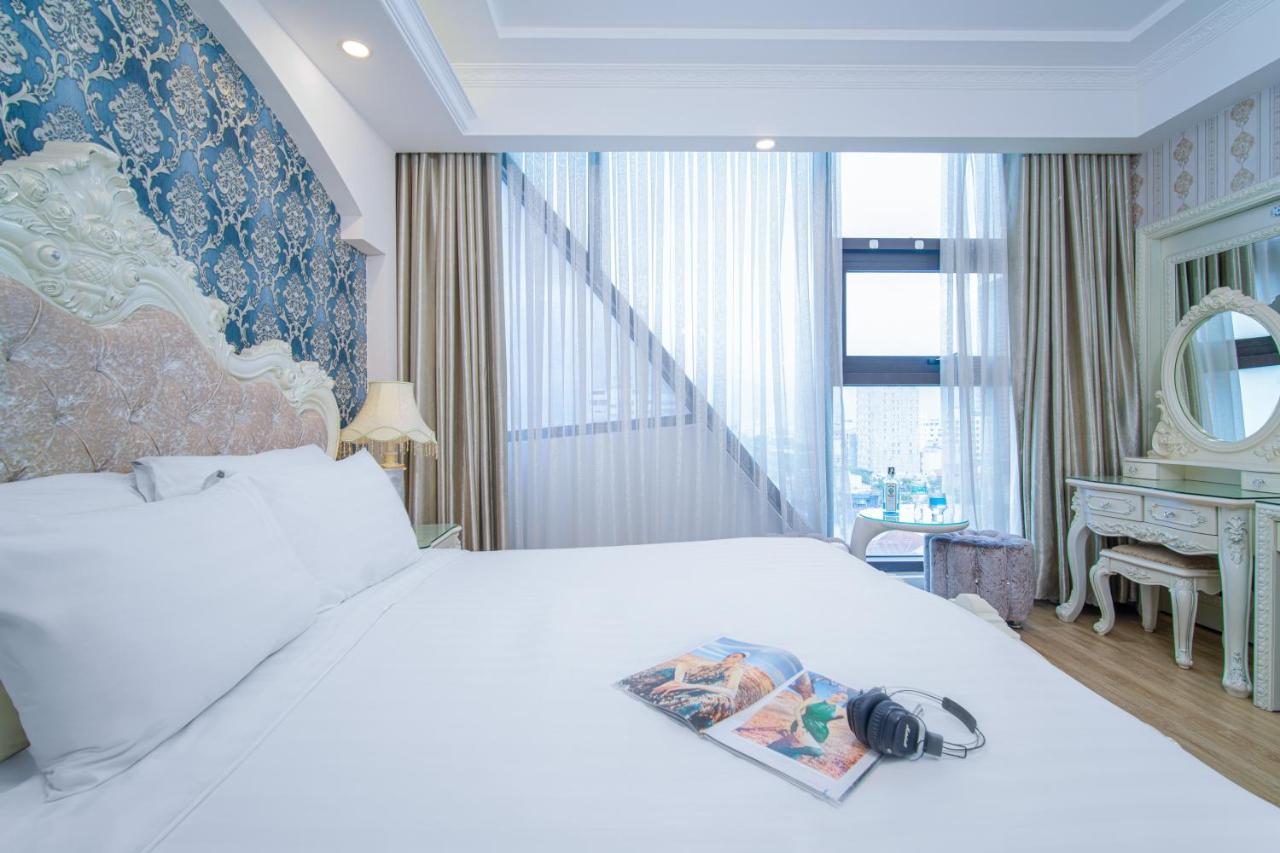 Royal Beach Hotel By Thg Da Nang Dış mekan fotoğraf