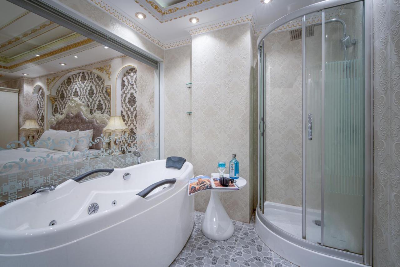 Royal Beach Hotel By Thg Da Nang Dış mekan fotoğraf