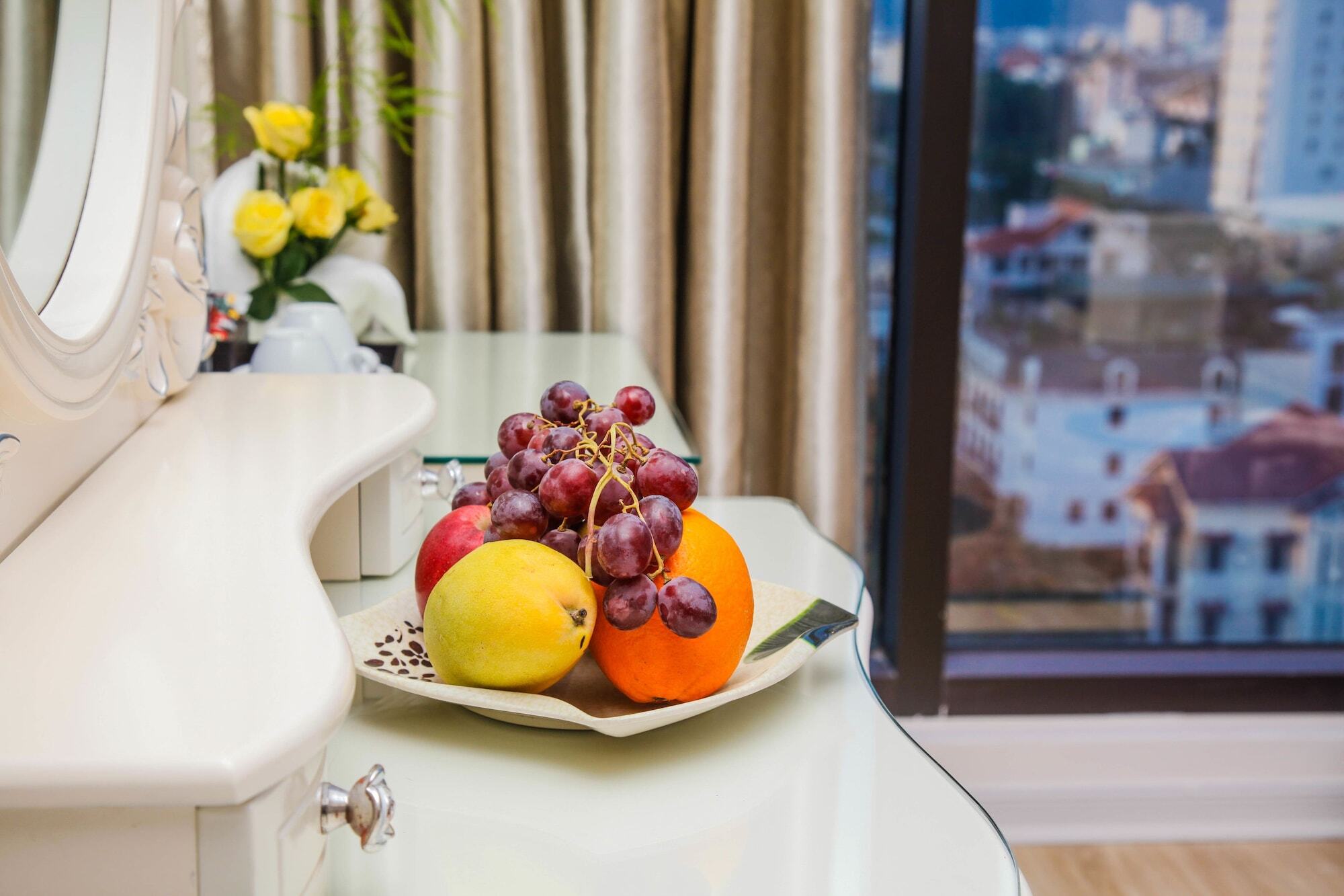 Royal Beach Hotel By Thg Da Nang Dış mekan fotoğraf